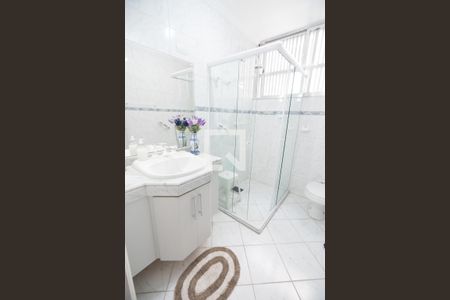 Apartamento à venda com 215m², 3 quartos e 2 vagas Apartamento à venda com 215m², 3 quartos e 2 vagasBanheiro Suite 3