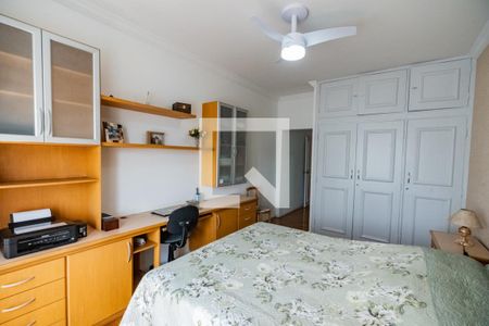 Apartamento à venda com 215m², 3 quartos e 2 vagas Apartamento à venda com 215m², 3 quartos e 2 vagasSuite 1