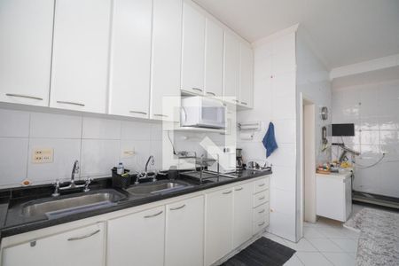 Apartamento à venda com 215m², 3 quartos e 2 vagas Apartamento à venda com 215m², 3 quartos e 2 vagasCozinha