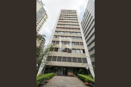 Apartamento à venda com 215m², 3 quartos e 2 vagas Apartamento à venda com 215m², 3 quartos e 2 vagasFachada