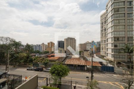 Apartamento à venda com 215m², 3 quartos e 2 vagas Apartamento à venda com 215m², 3 quartos e 2 vagasvista da suite 1
