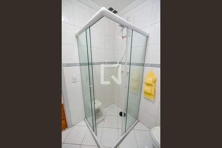 Apartamento à venda com 215m², 3 quartos e 2 vagas Apartamento à venda com 215m², 3 quartos e 2 vagasBanheiro Suite 1