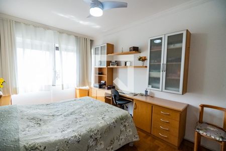 Apartamento à venda com 215m², 3 quartos e 2 vagas Apartamento à venda com 215m², 3 quartos e 2 vagasSuite 1