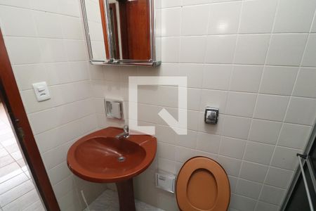 Casa à venda com 120m², 2 quartos e 1 vagaBanheiro