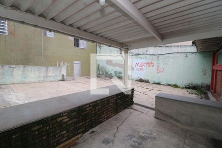 Casa à venda com 120m², 2 quartos e 1 vagaQuintal