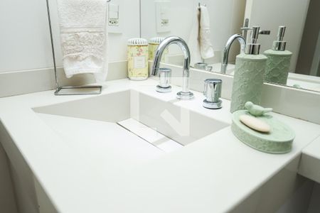 Apartamento à venda com 65m², 2 quartos e 1 vagaBanheiro Social