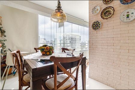 Sala de apartamento para alugar com 2 quartos, 70m² em Pinheiros, São Paulo