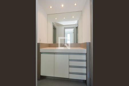 Apartamento à venda com 156m², 4 quartos e 3 vagasBanheiro Semi - suítes