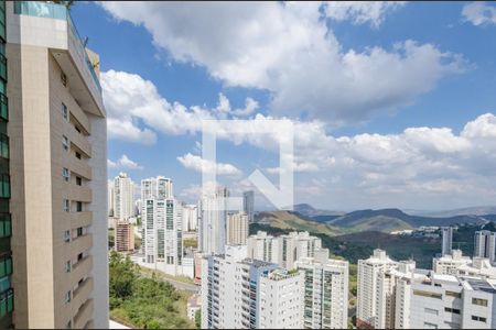 Apartamento à venda com 156m², 4 quartos e 3 vagasVaranda da Sala
