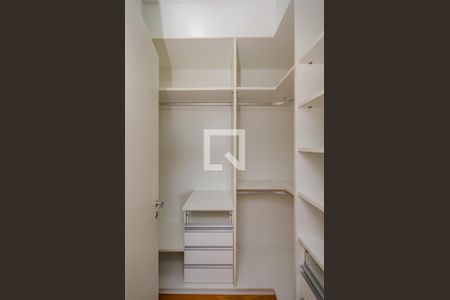 Apartamento à venda com 156m², 4 quartos e 3 vagasCloset da suíte