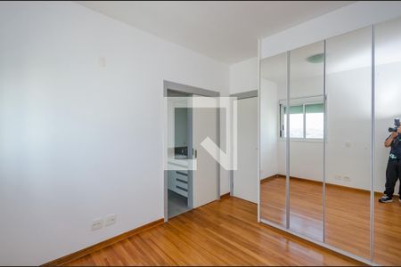 Apartamento à venda com 156m², 4 quartos e 3 vagasSemi - suíte 1