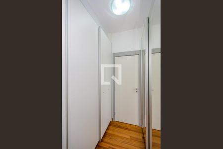 Apartamento à venda com 156m², 4 quartos e 3 vagasBanheiro da Suíte 2