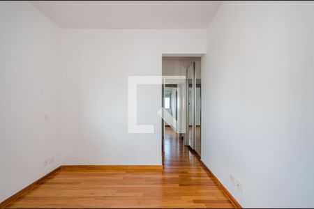 Apartamento à venda com 156m², 4 quartos e 3 vagasSuíte 2