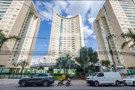 Apartamento à venda com 156m², 4 quartos e 3 vagasFachada