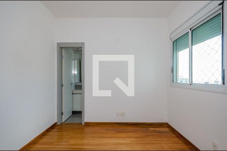 Apartamento à venda com 156m², 4 quartos e 3 vagasSuíte 2