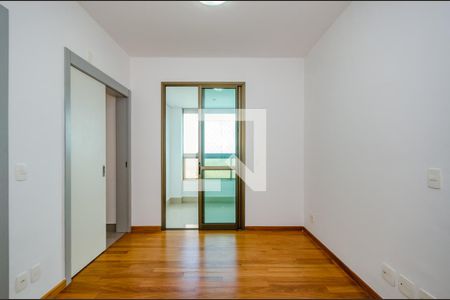 Apartamento à venda com 156m², 4 quartos e 3 vagasSemi - suíte 2