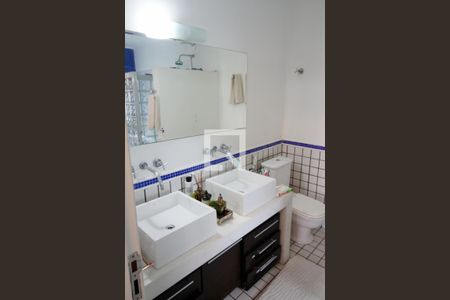 Casa à venda com 501m², 5 quartos e 5 vagasBanheiro da Suíte 1