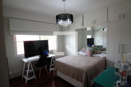 Casa à venda com 501m², 5 quartos e 5 vagasQuarto 5