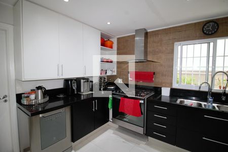 Casa à venda com 501m², 5 quartos e 5 vagasCozinha