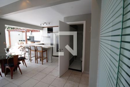 Casa à venda com 501m², 5 quartos e 5 vagasSalão de Festa