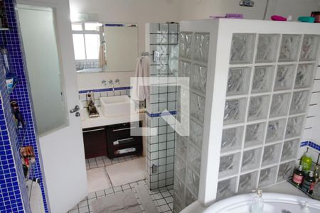 Casa à venda com 501m², 5 quartos e 5 vagasBanheiro da Suíte 1