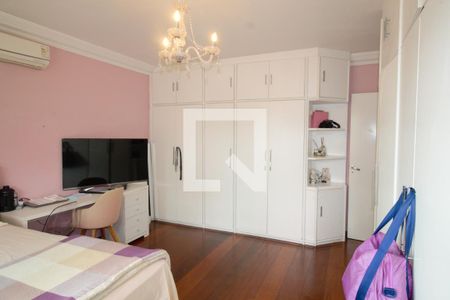 Casa à venda com 501m², 5 quartos e 5 vagasQuarto 3