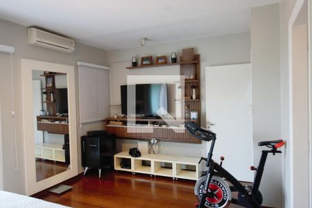 Casa à venda com 501m², 5 quartos e 5 vagasSuíte 1