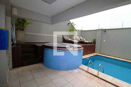 Casa à venda com 501m², 5 quartos e 5 vagasPiscina