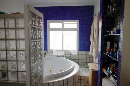 Casa à venda com 501m², 5 quartos e 5 vagasBanheiro da Suíte 1