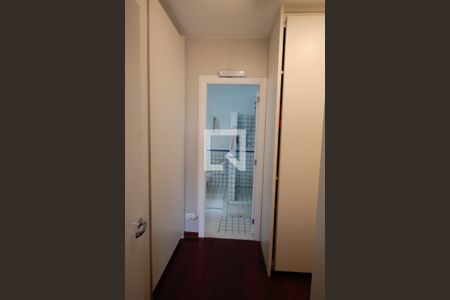 Casa à venda com 501m², 5 quartos e 5 vagasCloset da suíte 1