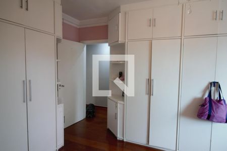 Casa à venda com 501m², 5 quartos e 5 vagasQuarto 3