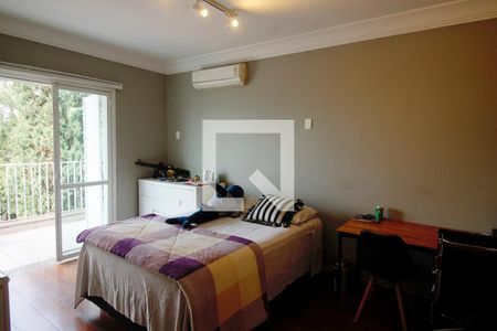 Casa à venda com 501m², 5 quartos e 5 vagasSuíte 2