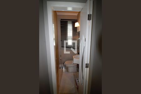 Casa à venda com 501m², 5 quartos e 5 vagasLavabo