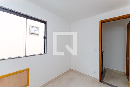 Quarto 2 de apartamento para alugar com 2 quartos, 45m² em Jacaré, Niterói