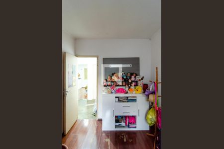Casa à venda com 143m², 4 quartos e 2 vagas Casa à venda com 143m², 4 quartos e 2 vagasQuarto 3