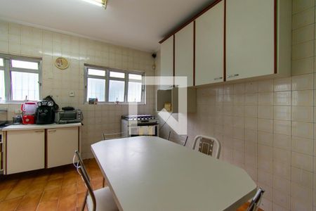 Casa à venda com 187m², 3 quartos e 4 vagas Casa à venda com 187m², 3 quartos e 4 vagasCopa