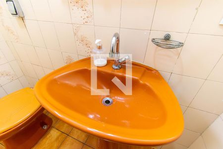 Casa à venda com 187m², 3 quartos e 4 vagas Casa à venda com 187m², 3 quartos e 4 vagasBanheiro