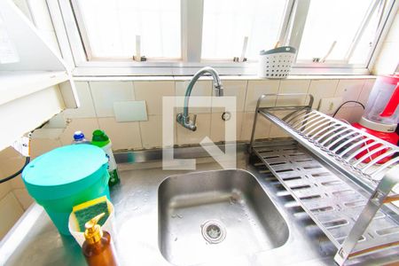 Casa à venda com 187m², 3 quartos e 4 vagas Casa à venda com 187m², 3 quartos e 4 vagasCozinha