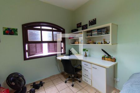 Casa à venda com 187m², 3 quartos e 4 vagas Casa à venda com 187m², 3 quartos e 4 vagasQuarto 2