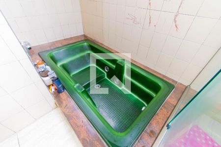 Casa à venda com 187m², 3 quartos e 4 vagas Casa à venda com 187m², 3 quartos e 4 vagasBanheiro da Suíte