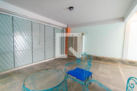 Casa à venda com 187m², 3 quartos e 4 vagas Casa à venda com 187m², 3 quartos e 4 vagasGaragem