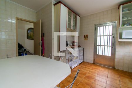 Casa à venda com 187m², 3 quartos e 4 vagas Casa à venda com 187m², 3 quartos e 4 vagasCozinha