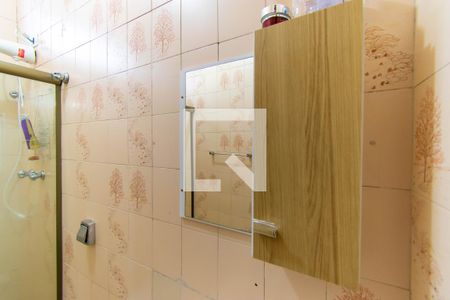 Casa à venda com 187m², 3 quartos e 4 vagas Casa à venda com 187m², 3 quartos e 4 vagasBanheiro Corredor