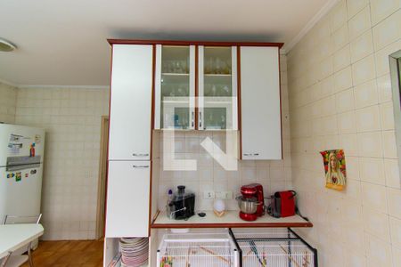 Casa à venda com 187m², 3 quartos e 4 vagas Casa à venda com 187m², 3 quartos e 4 vagasCozinha