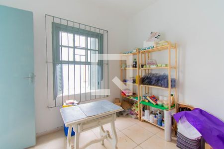 Casa à venda com 187m², 3 quartos e 4 vagas Casa à venda com 187m², 3 quartos e 4 vagasEdícula