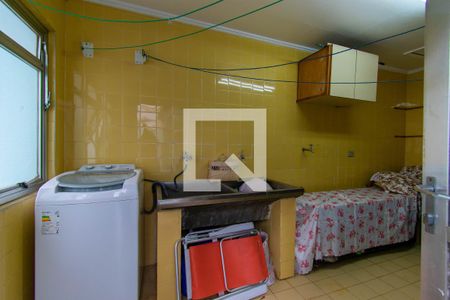 Casa à venda com 187m², 3 quartos e 4 vagas Casa à venda com 187m², 3 quartos e 4 vagasÁrea de Serviço