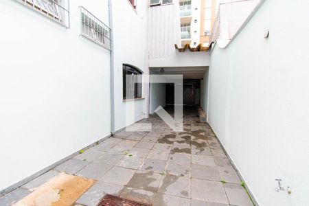 Casa à venda com 187m², 3 quartos e 4 vagas Casa à venda com 187m², 3 quartos e 4 vagasGaragem