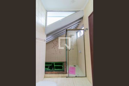 Casa à venda com 187m², 3 quartos e 4 vagas Casa à venda com 187m², 3 quartos e 4 vagasBanheiro da Suíte