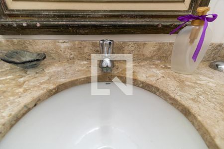 Lavabo de casa de condomínio à venda com 3 quartos, 260m² em Vila São Silvestre, São Paulo