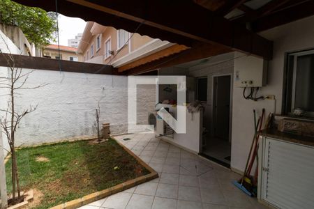 Casa de condomínio à venda com 260m², 3 quartos e 4 vagas Casa de condomínio à venda com 260m², 3 quartos e 4 vagasChurrasqueira